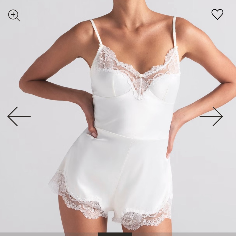 SKIMS Elegant Lace Teddy Romper